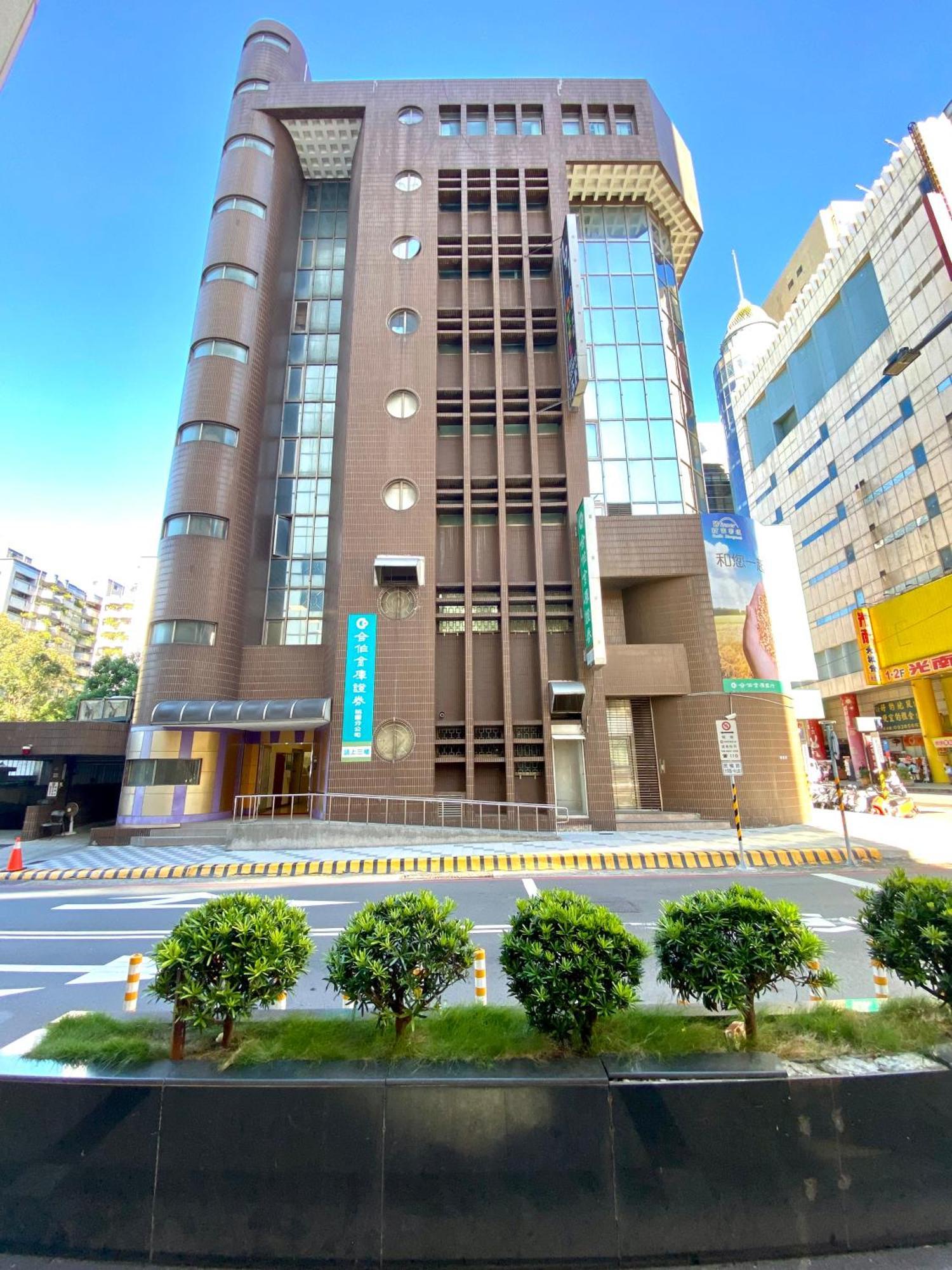 191 Hotel Taoyuan Exteriör bild
